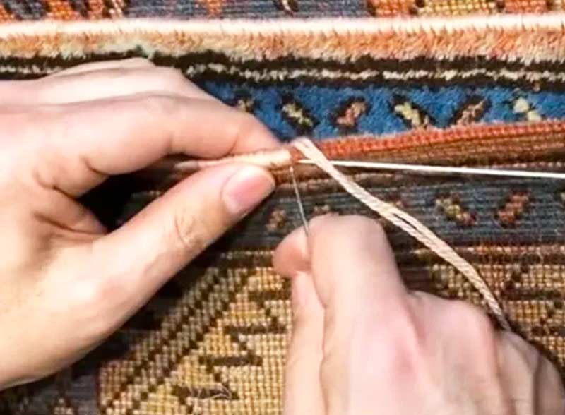 Galerie du Château Tapis d’Orient & Restauration à Brest : Nettoyage, lavage, réparation, restauration de tapis en Bretagne : Profitez de notre expertise en nettoyage et restauration de tapis anciens près de chez vous, en Bretagne. Nos équipes se déplacent pour redonner vie à vos textiles les plus précieux : dépoussiérage / dessablage et nettoyage de tapis. Restauration de tapis et tapisserie, réparation de lisières, franges. Relainage. Création de teinte, ravivement des couleurs, traitement des trames, Galerie du Château Tapis d’Orient & Restauration à Brest